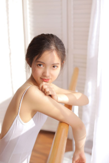 吴梦梦到粉丝家里洗澡在线
